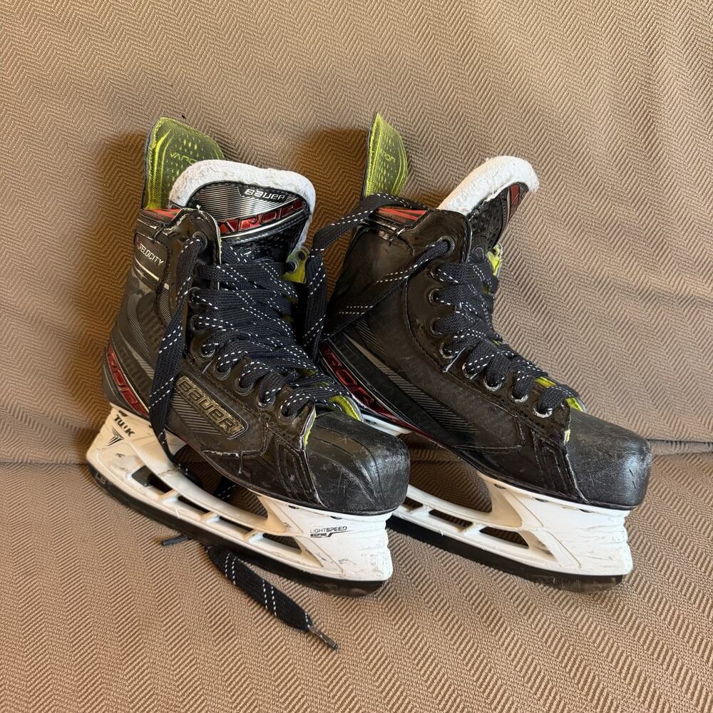 Bauer Vapor Velocity Comfort Edge Hockey Ice Skates Size 4 3D Fit